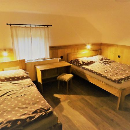 スピンドレルフ・ムリン Bouda Na Plani - Horska Boudaホステル エクステリア 写真